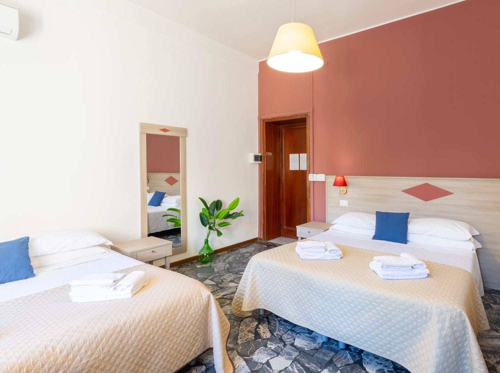 Kalie Rooms Guest House كالياري المظهر الخارجي الصورة
