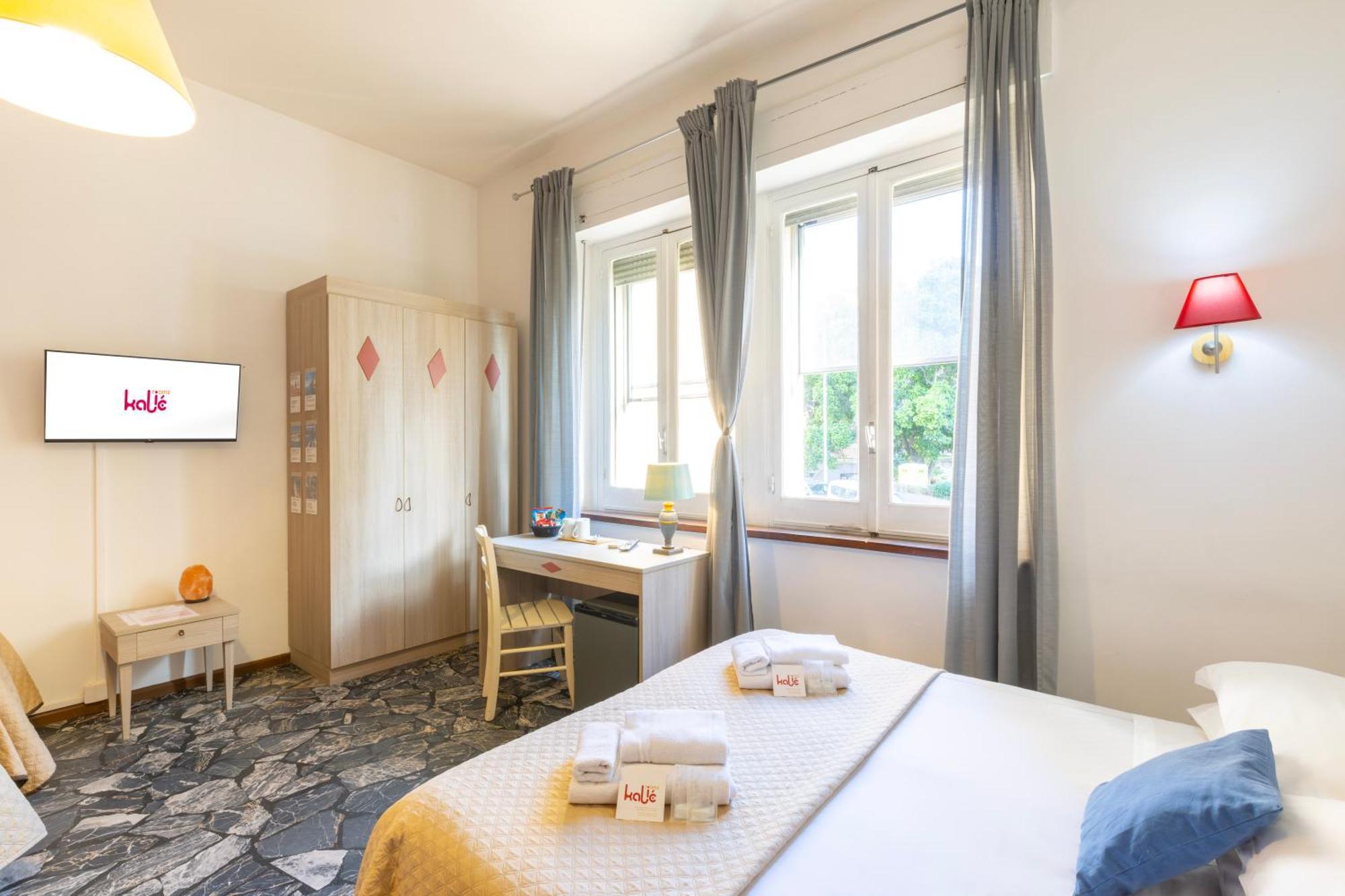 Kalie Rooms Guest House كالياري المظهر الخارجي الصورة