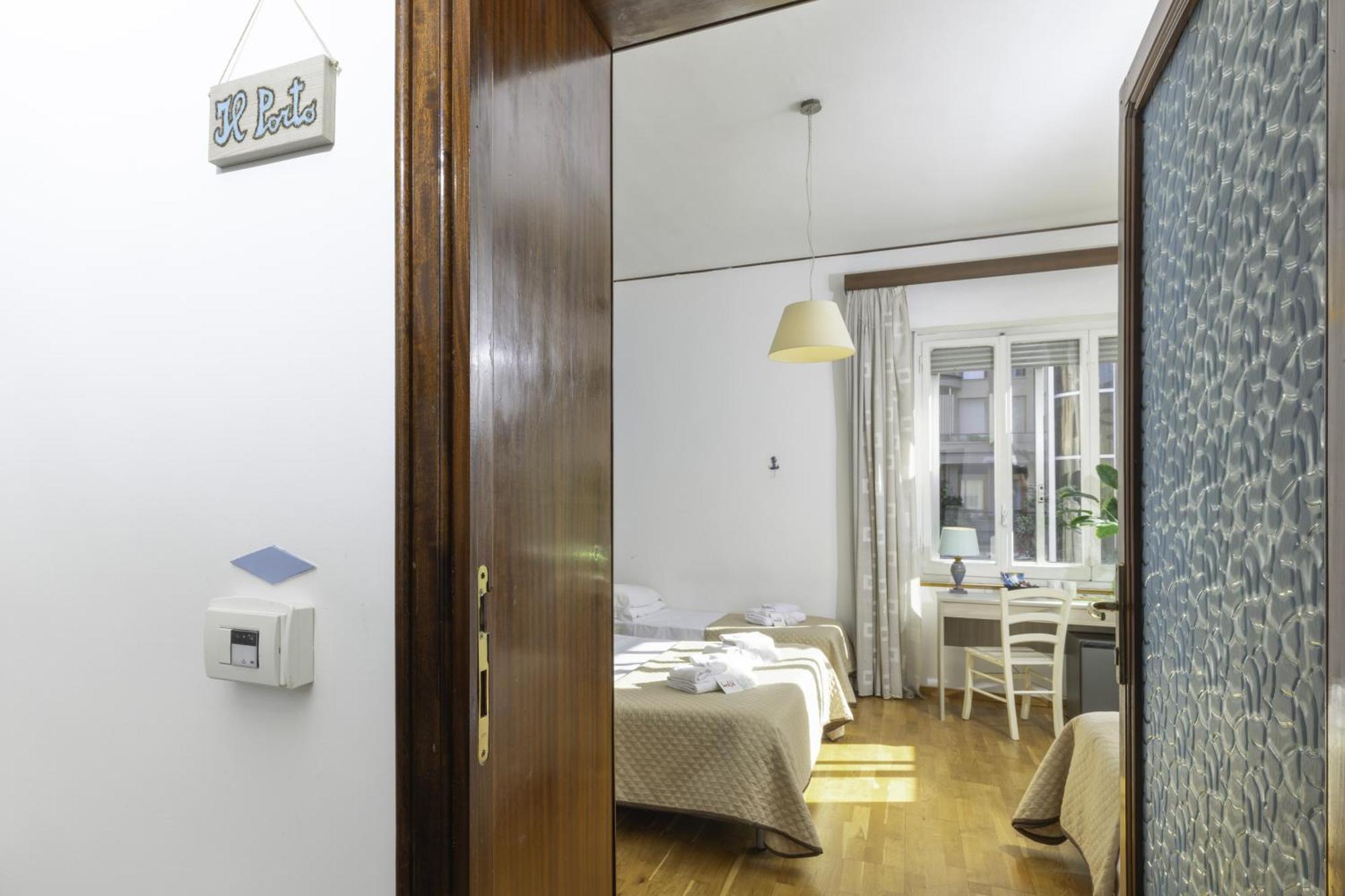 Kalie Rooms Guest House كالياري المظهر الخارجي الصورة