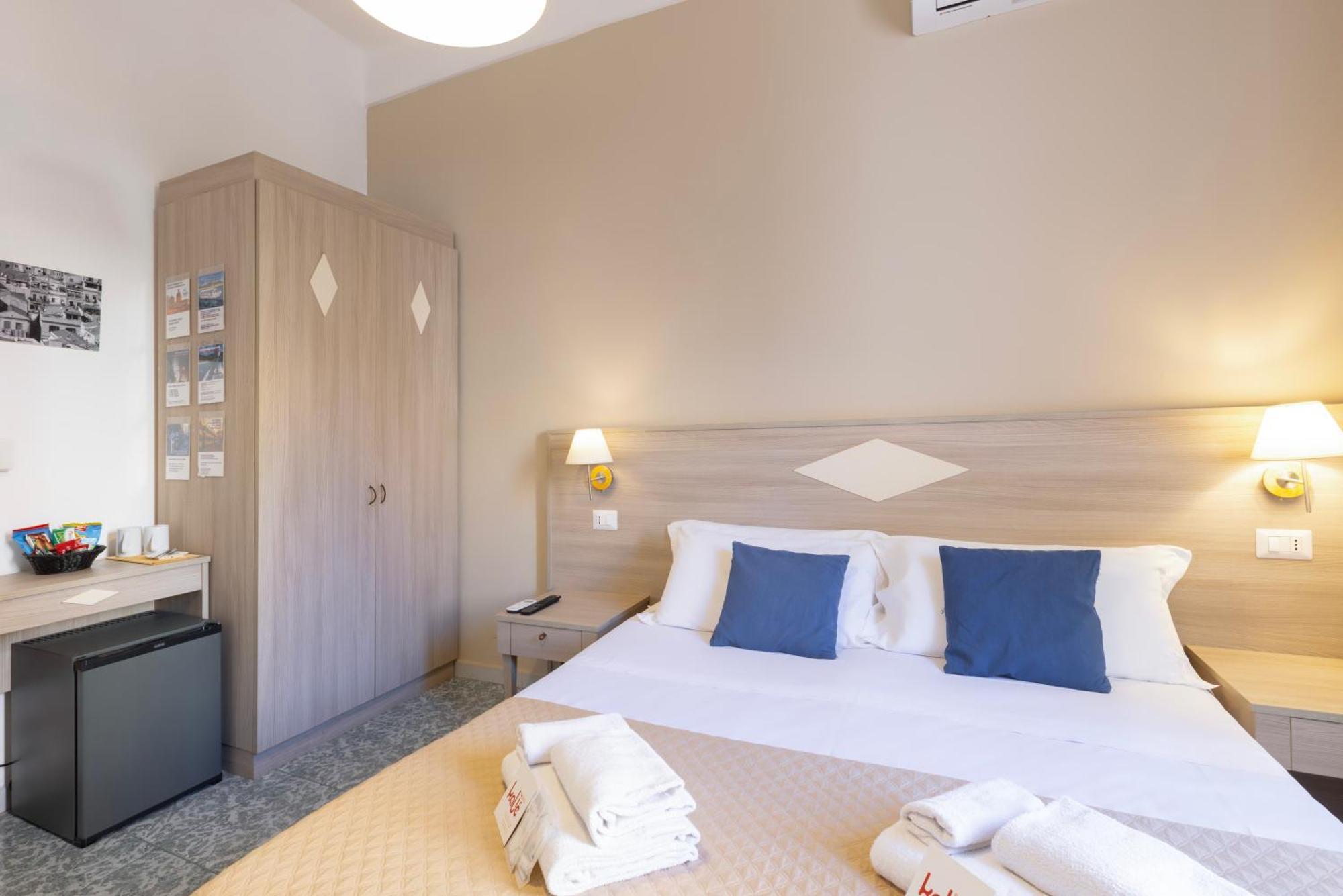 Kalie Rooms Guest House كالياري المظهر الخارجي الصورة