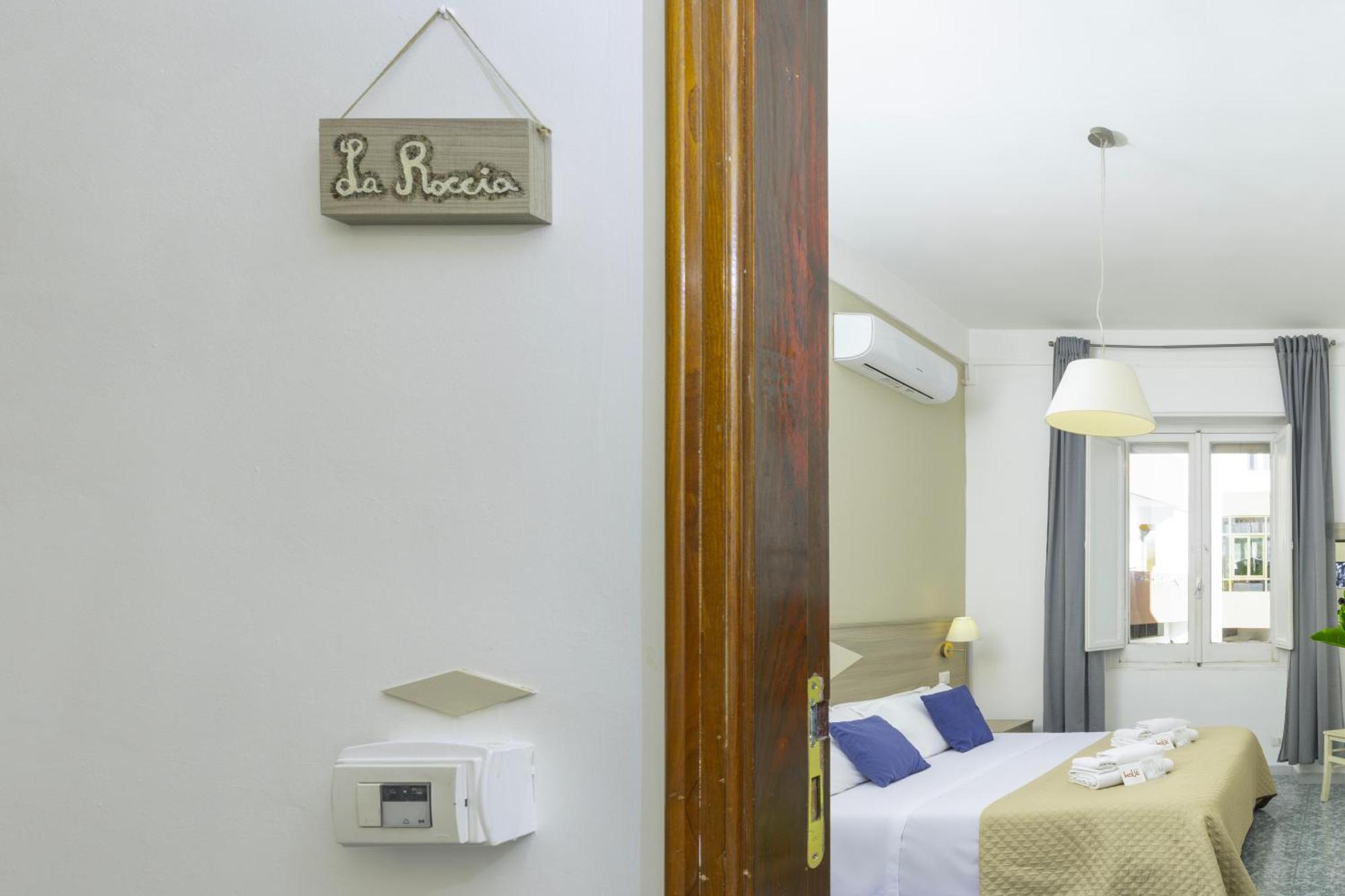 Kalie Rooms Guest House كالياري المظهر الخارجي الصورة