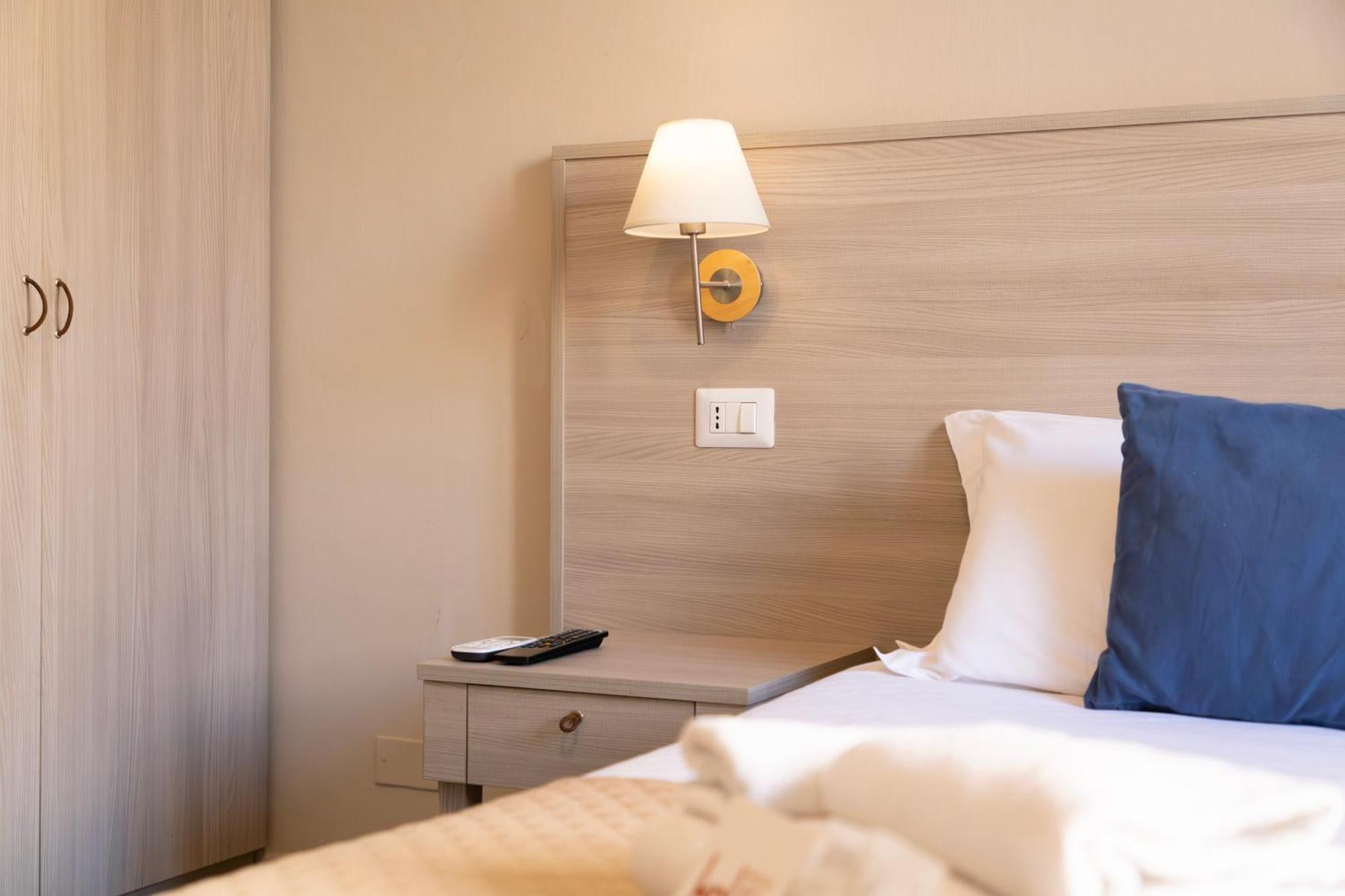 Kalie Rooms Guest House كالياري المظهر الخارجي الصورة