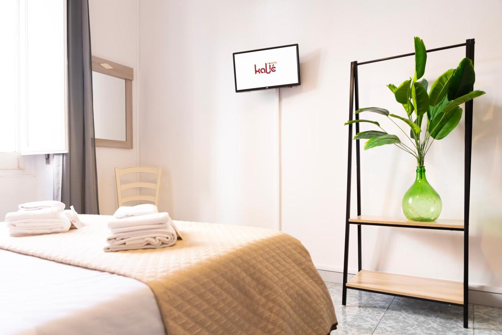 Kalie Rooms Guest House كالياري المظهر الخارجي الصورة