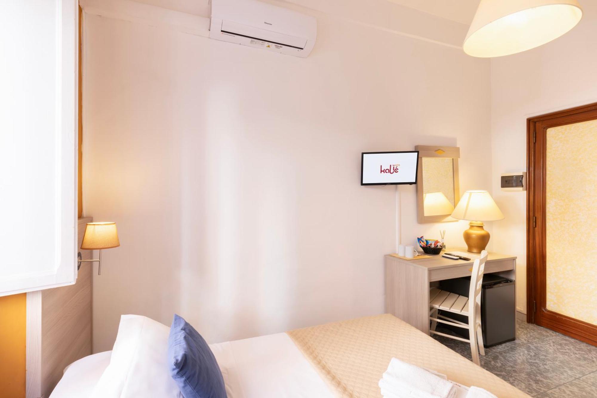 Kalie Rooms Guest House كالياري المظهر الخارجي الصورة